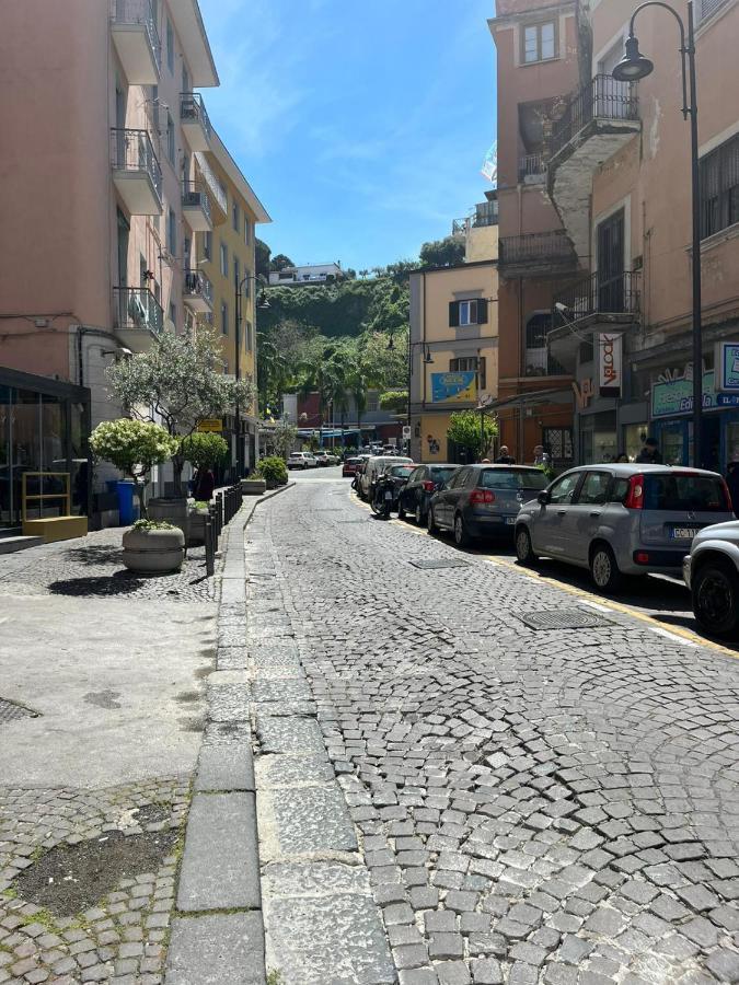 Centro Stabia Apartment กาสเตลลัมมาเร ดิ สตาเบีย ภายนอก รูปภาพ